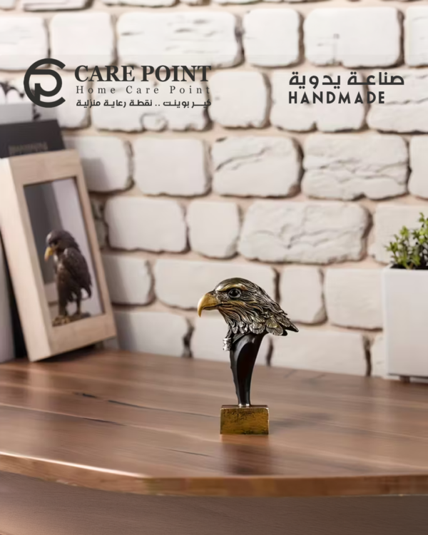 تمثال رأس الصقر للديكور المكتبي